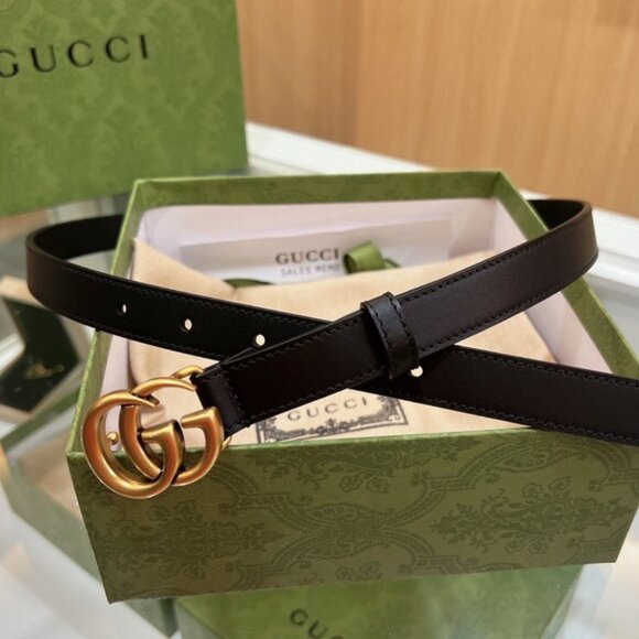 ๐น๐๐ Women's Gucci Marmont GG belt in black leather ๐
๐๐น - Picture 2 of 8